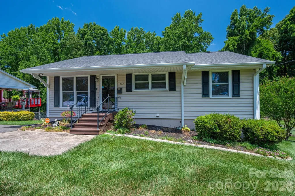 712 Crestwood Avenue Gastonia NC 28054