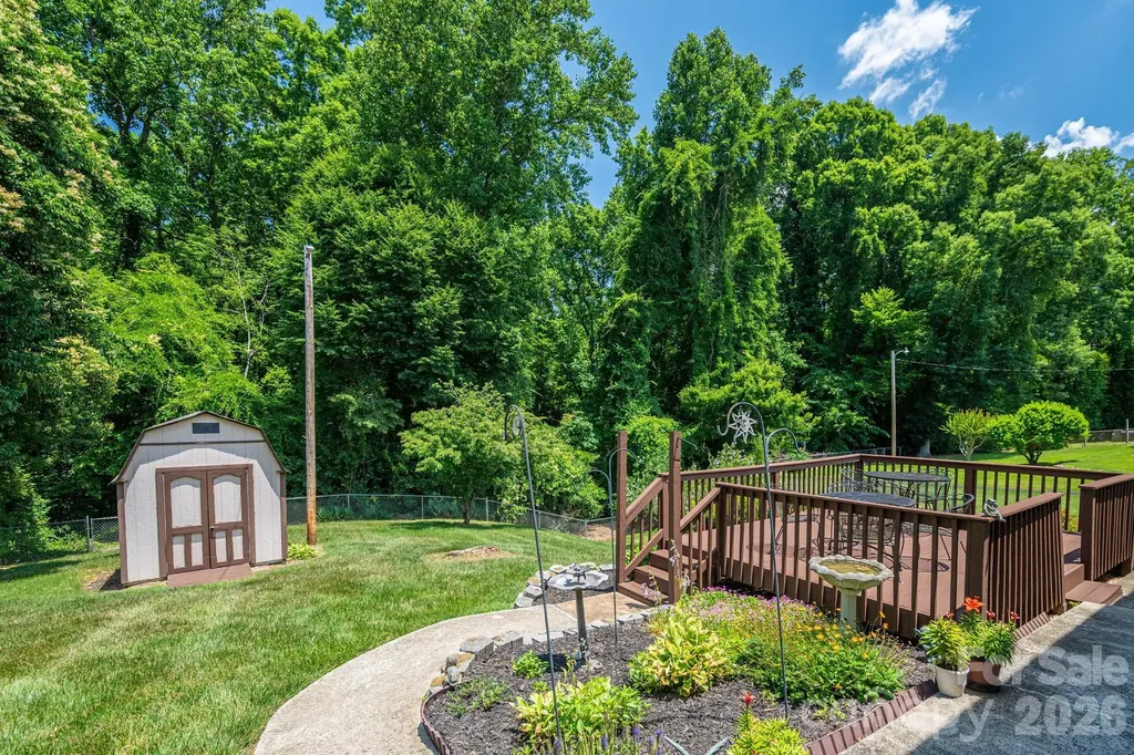 712 Crestwood Avenue Gastonia NC 28054