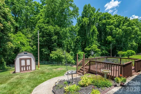 712 Crestwood Avenue Gastonia NC 28054