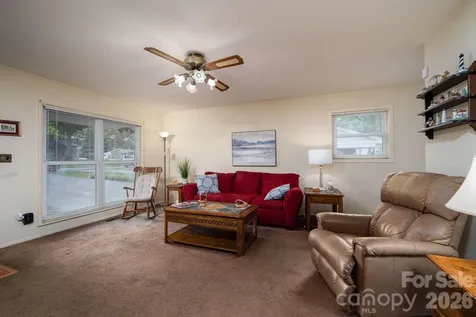 712 Crestwood Avenue Gastonia NC 28054