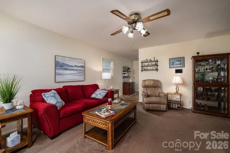 712 Crestwood Avenue Gastonia NC 28054