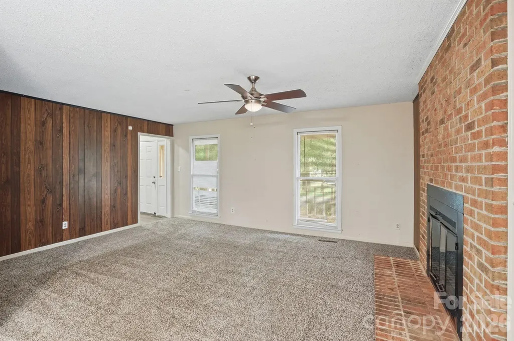 4459 Fair Springs Road Charlotte NC 28227