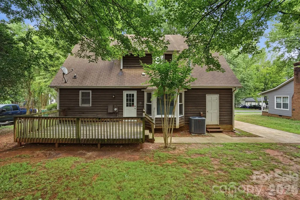 4459 Fair Springs Road Charlotte NC 28227