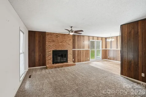 4459 Fair Springs Road Charlotte NC 28227