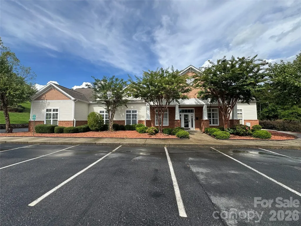 10676 Hill Point Court Charlotte NC 28262