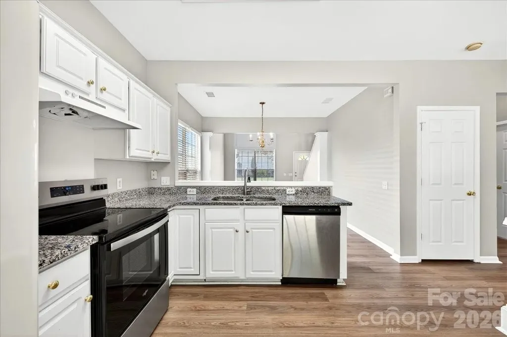 2435 Normancrest Court Charlotte NC 28270
