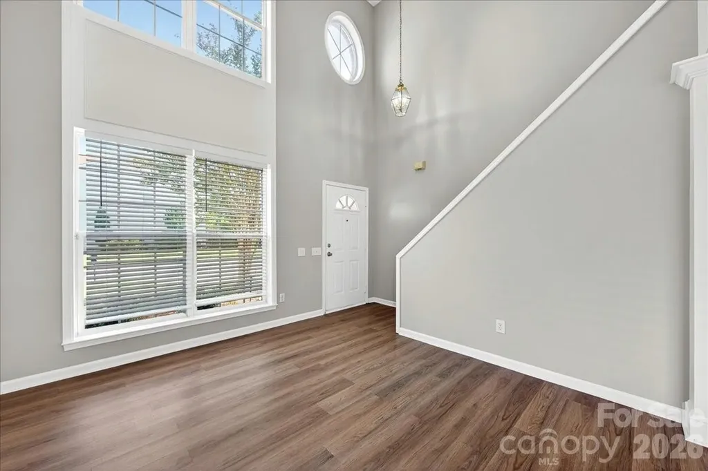 2435 Normancrest Court Charlotte NC 28270