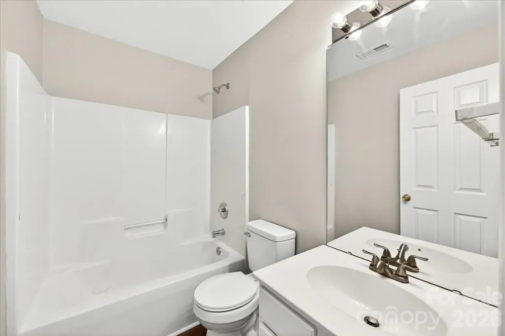 2435 Normancrest Court Charlotte NC 28270