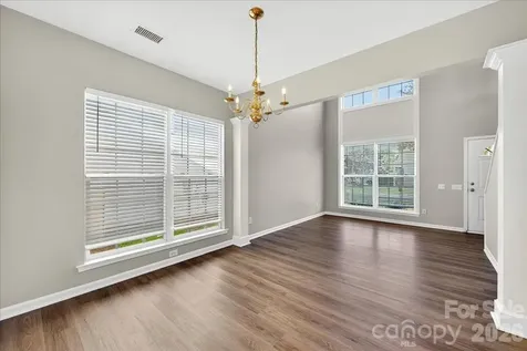 2435 Normancrest Court Charlotte NC 28270