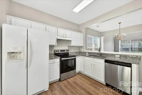 2435 Normancrest Court Charlotte NC 28270