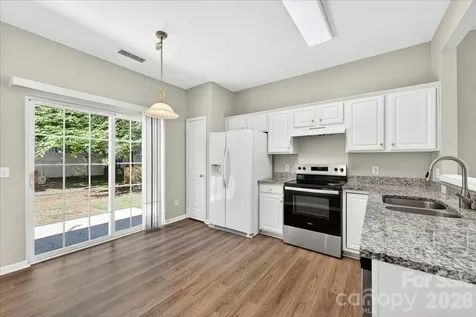 2435 Normancrest Court Charlotte NC 28270