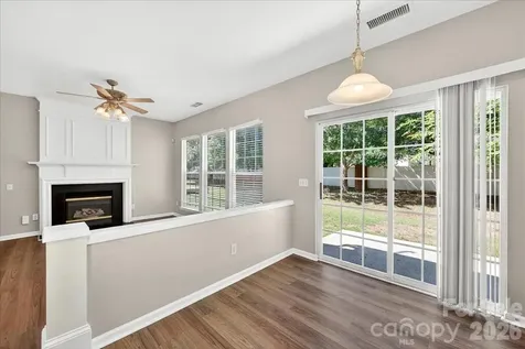 2435 Normancrest Court Charlotte NC 28270