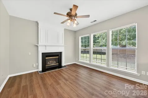 2435 Normancrest Court Charlotte NC 28270