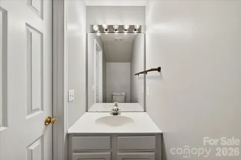 2435 Normancrest Court Charlotte NC 28270
