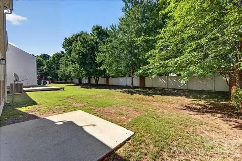 2435 Normancrest Court Charlotte NC 28270