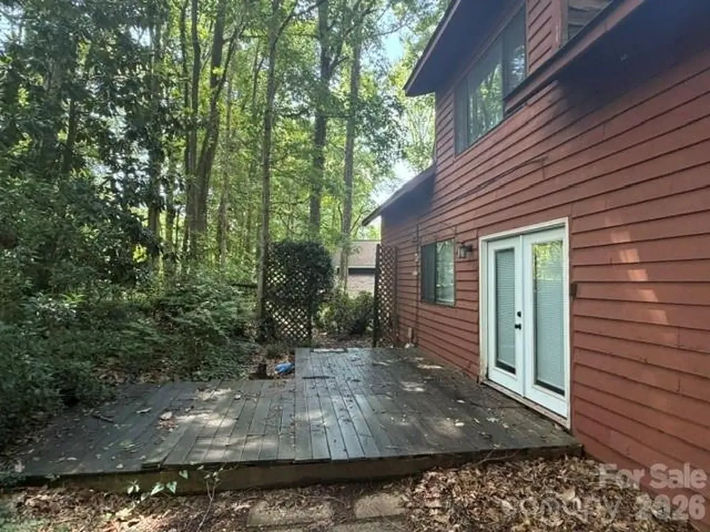 8401 Barncliff Road Charlotte NC 28227