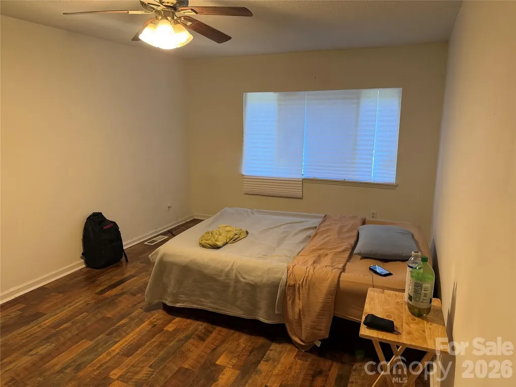 8401 Barncliff Road Charlotte NC 28227