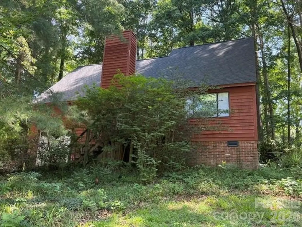 8401 Barncliff Road Charlotte NC 28227