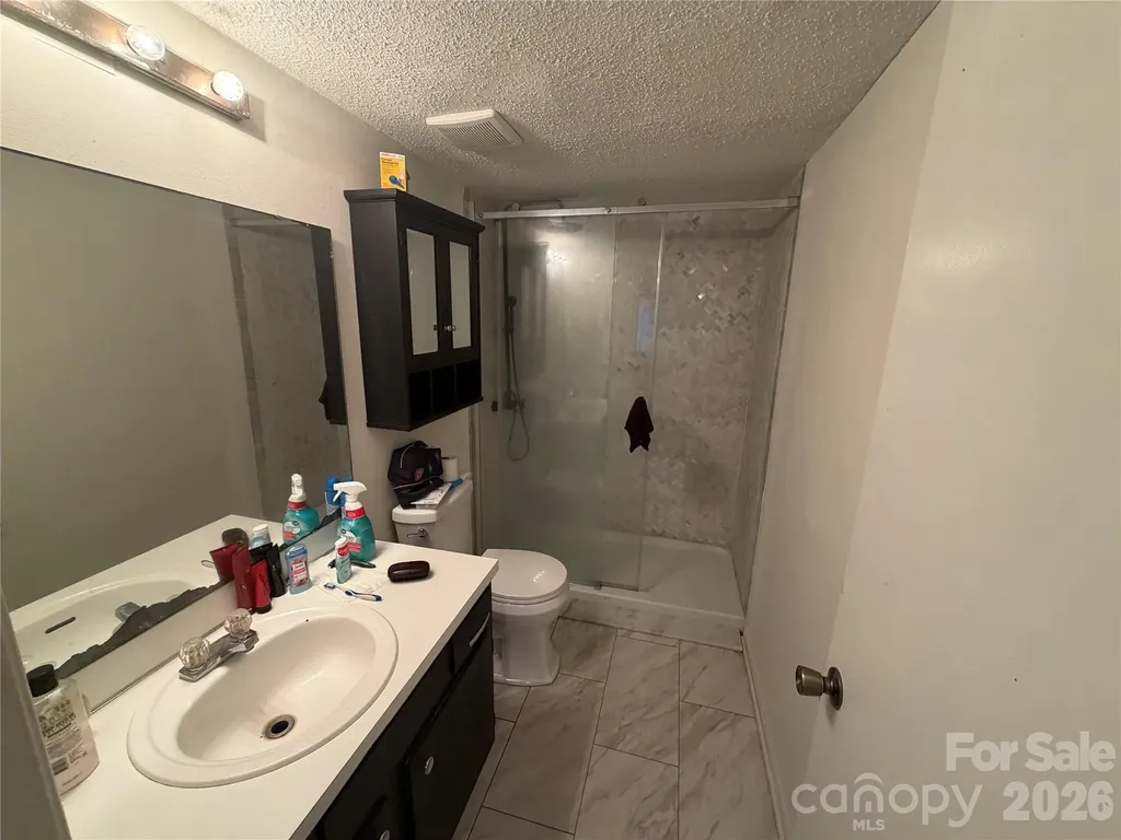 8401 Barncliff Road Charlotte NC 28227