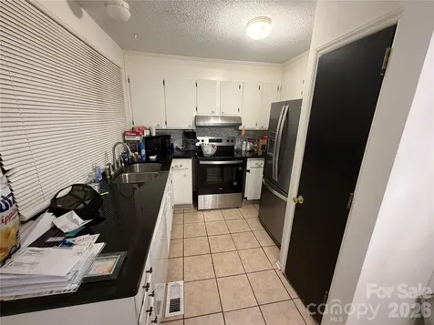 8401 Barncliff Road Charlotte NC 28227