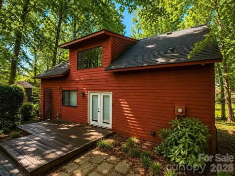 8401 Barncliff Road Charlotte NC 28227