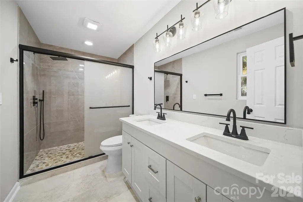 1421 Tyvola Road Charlotte NC 28210