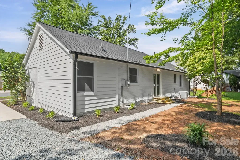 1421 Tyvola Road Charlotte NC 28210