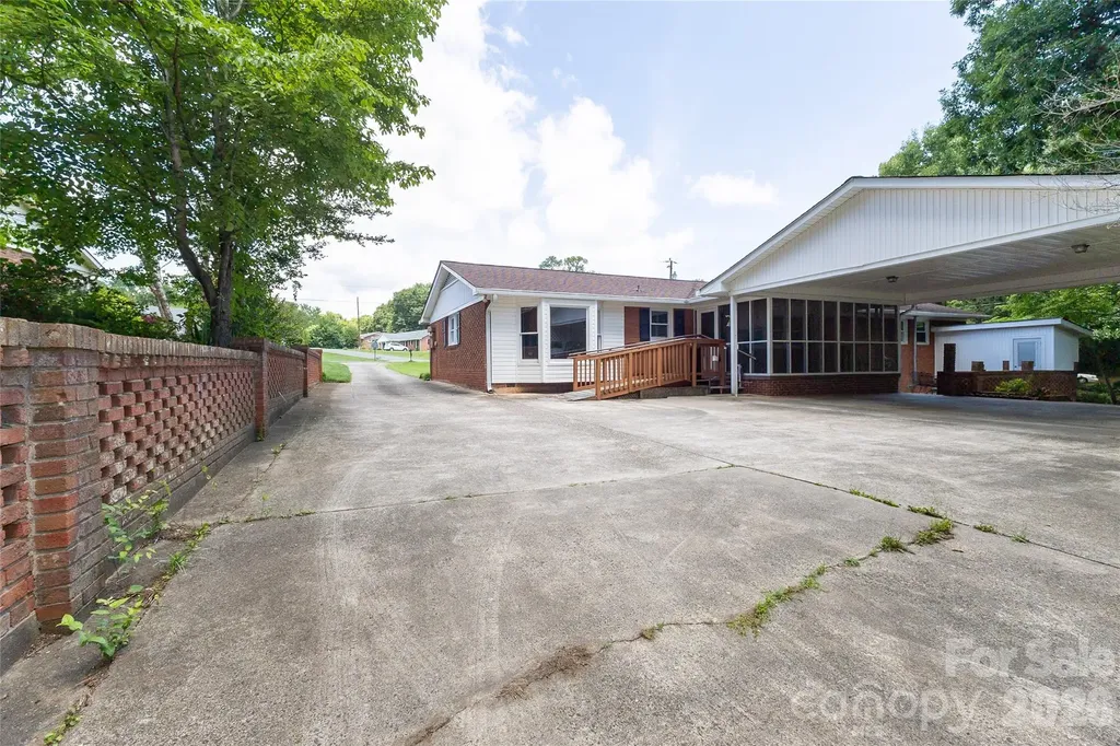 118 Amity Circle Belmont NC 28012