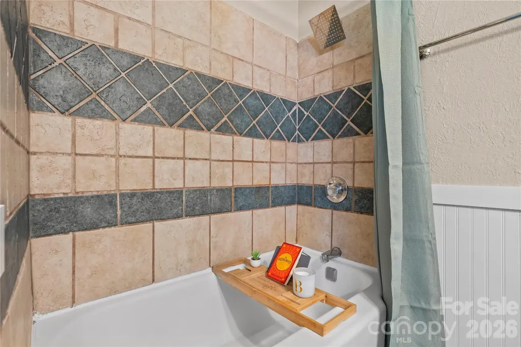2323 Greater Druid Hills Boulevard Hendersonville NC 28791