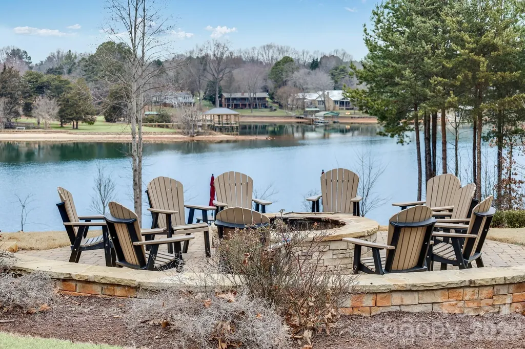 106 Nablus Trail Mooresville NC 28117