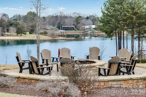 106 Nablus Trail Mooresville NC 28117