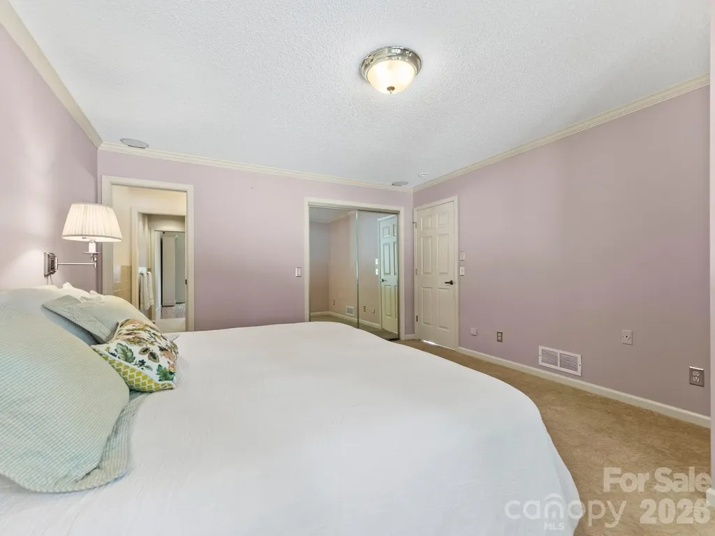 1001 Red Oak Drive Hendersonville NC 28791