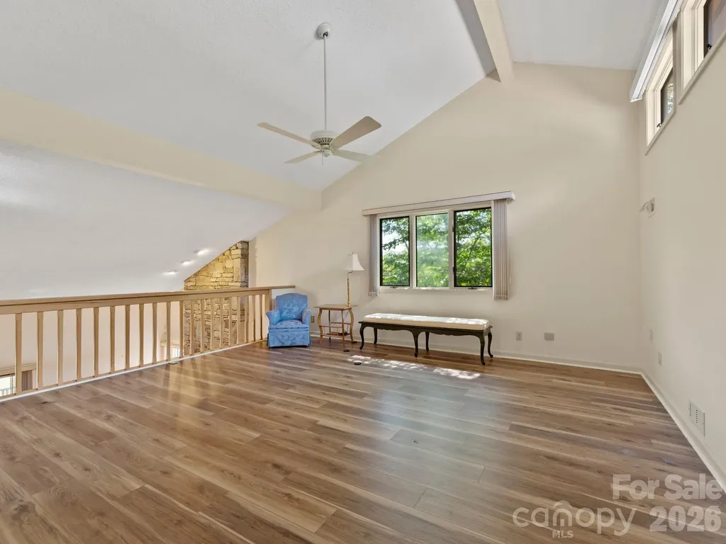 1001 Red Oak Drive Hendersonville NC 28791