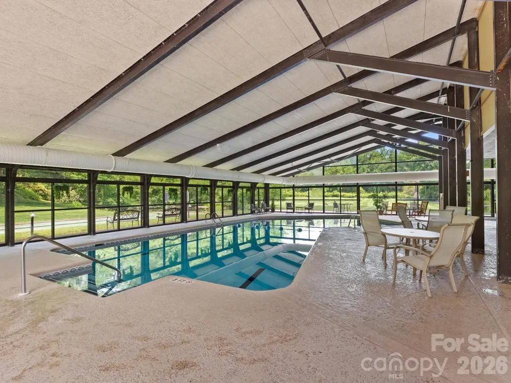 1001 Red Oak Drive Hendersonville NC 28791