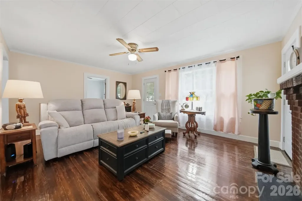 431 W 20th Street Newton NC 28658