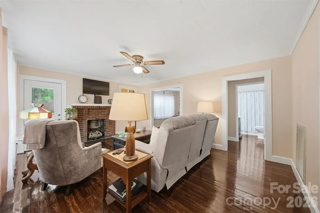 431 W 20th Street Newton NC 28658