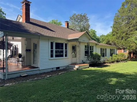 431 W 20th Street Newton NC 28658