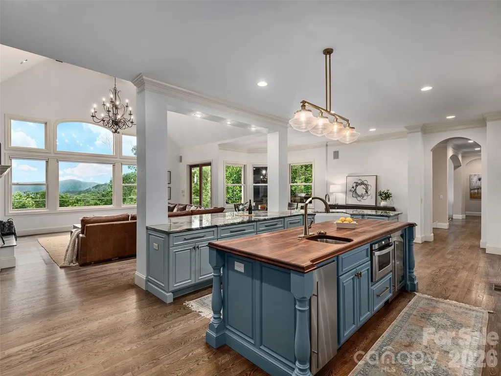 433 Coopers Hawk Drive Asheville NC 28803