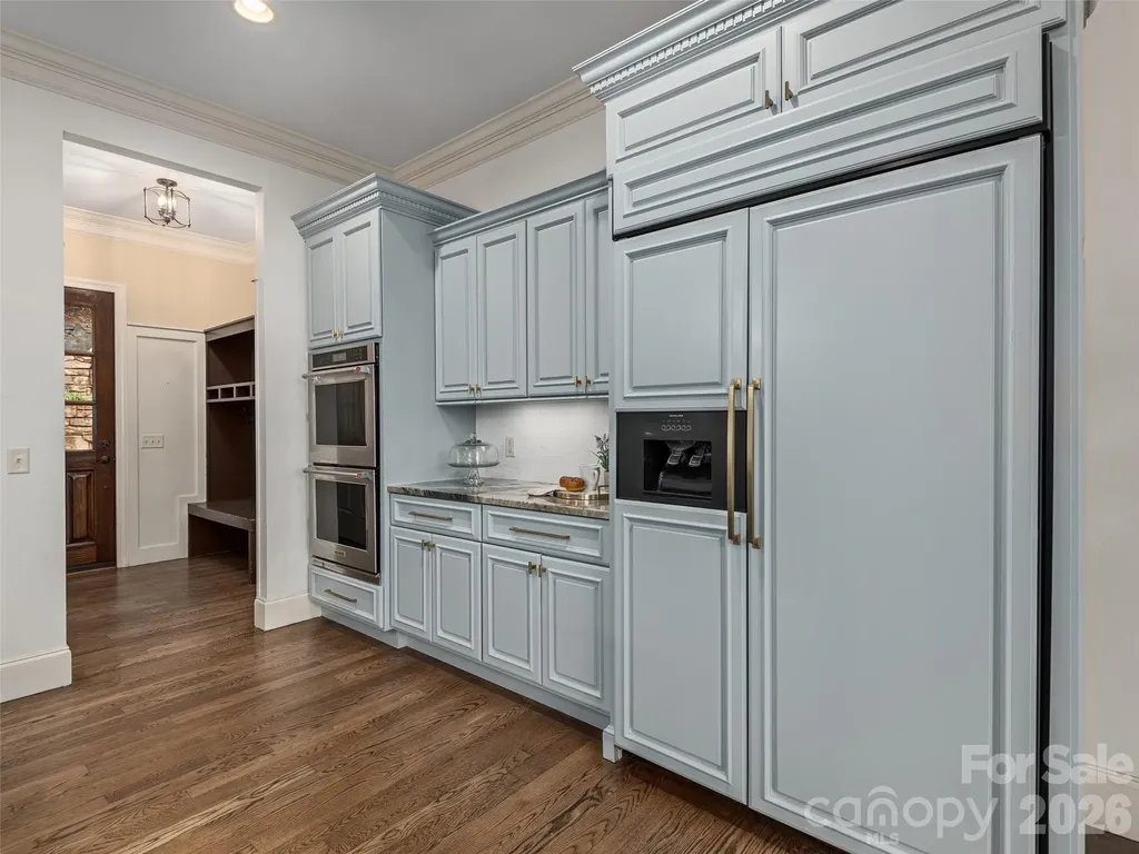 433 Coopers Hawk Drive Asheville NC 28803