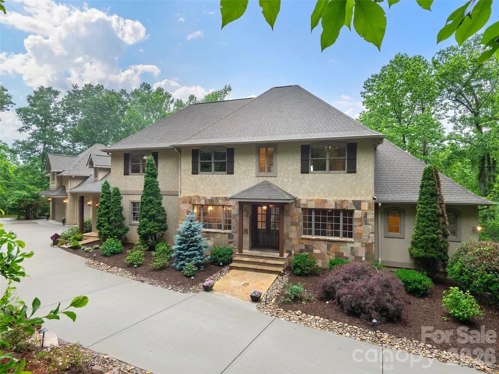 433 Coopers Hawk Drive Asheville NC 28803