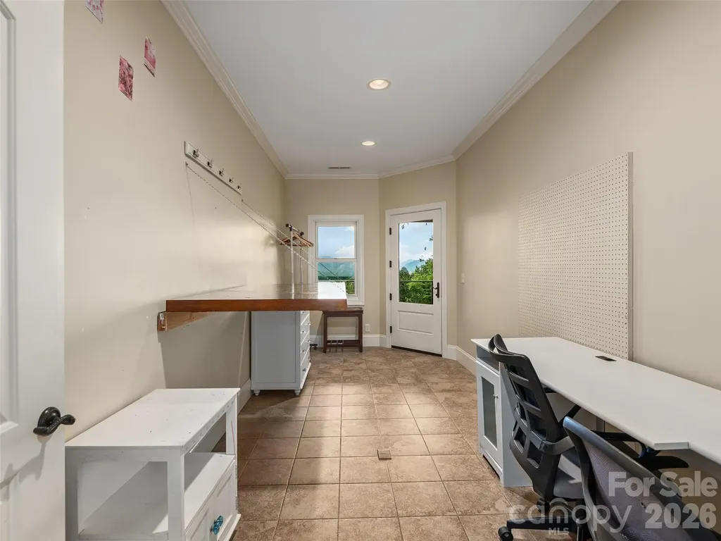 433 Coopers Hawk Drive Asheville NC 28803