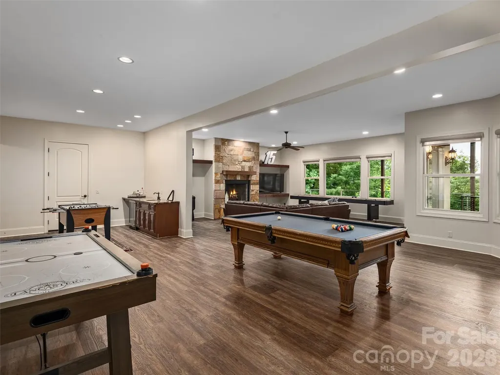 433 Coopers Hawk Drive Asheville NC 28803