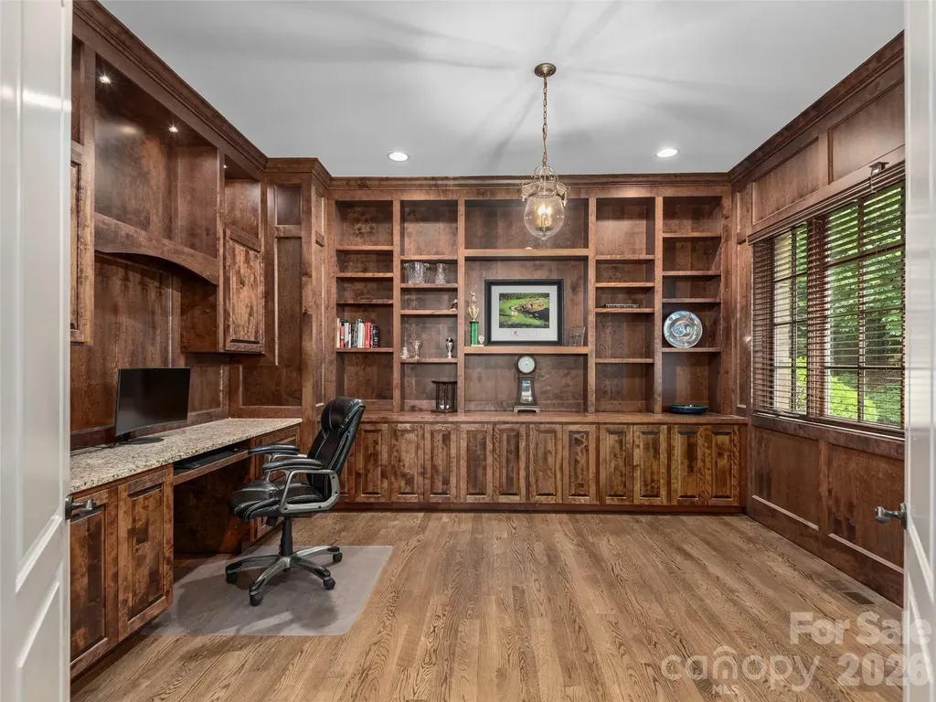 433 Coopers Hawk Drive Asheville NC 28803