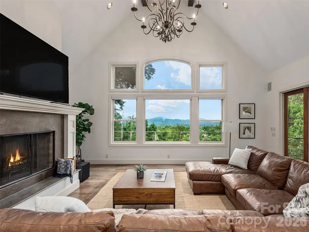 433 Coopers Hawk Drive Asheville NC 28803