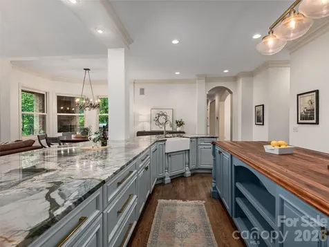 433 Coopers Hawk Drive Asheville NC 28803