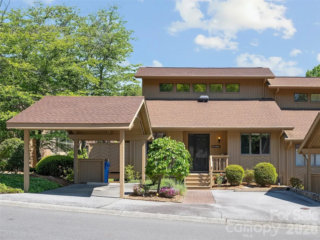 905 Red Oak Drive Hendersonville NC 28791