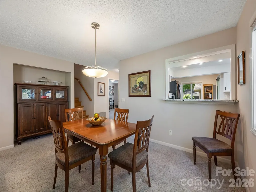 905 Red Oak Drive Hendersonville NC 28791