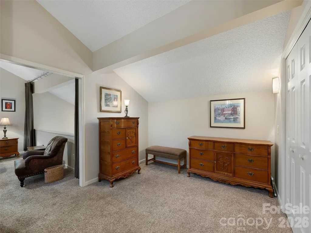 905 Red Oak Drive Hendersonville NC 28791