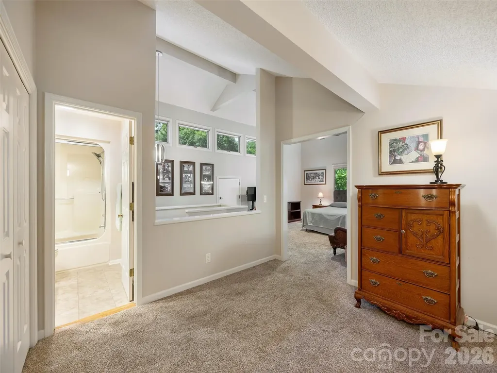 905 Red Oak Drive Hendersonville NC 28791
