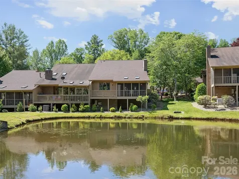 905 Red Oak Drive Hendersonville NC 28791